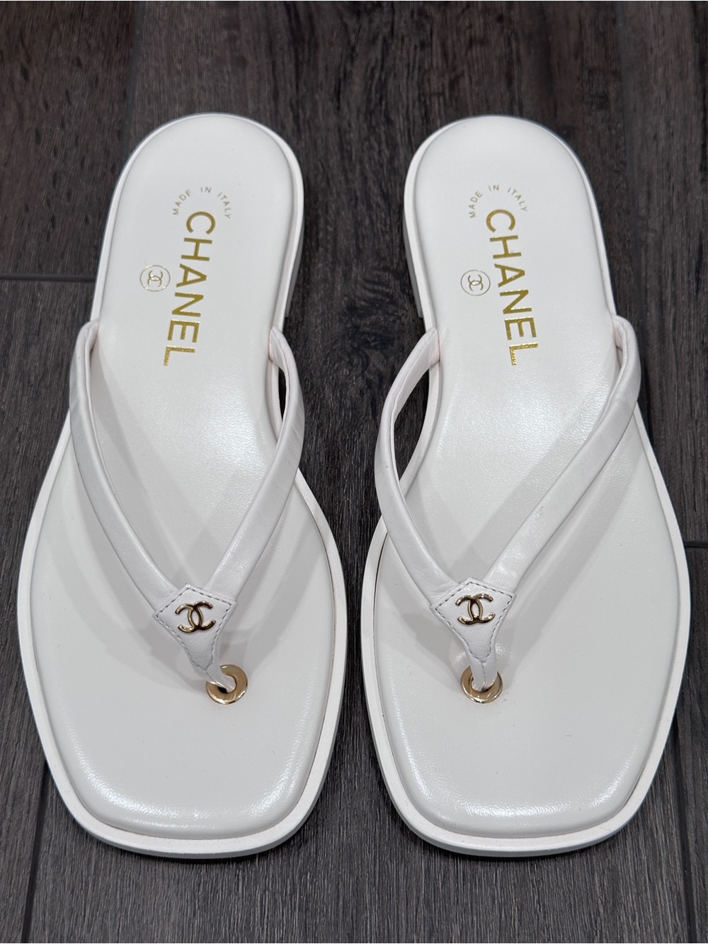 2026 CHANEL IVORY MILKY WHITE leather GOLD CC Logo FLIP FLOP Slides Sandals 36.5